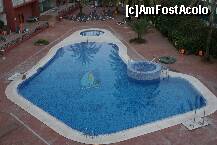 [P04] Piscina hotelului Las Palomas, văzută din balconul camerei 619, în care am stat » foto by Costi
 - 
<span class="allrVoted glyphicon glyphicon-heart hidden" id="av183336"></span>
<a class="m-l-10 hidden" id="sv183336" onclick="voting_Foto_DelVot(,183336,8470)" role="button">șterge vot <span class="glyphicon glyphicon-remove"></span></a>
<a id="v9183336" class=" c-red"  onclick="voting_Foto_SetVot(183336)" role="button"><span class="glyphicon glyphicon-heart-empty"></span> <b>LIKE</b> = Votează poza</a> <img class="hidden"  id="f183336W9" src="/imagini/loader.gif" border="0" /><span class="AjErrMes hidden" id="e183336ErM"></span>