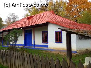 [P14] Muzeul Satului Bucuresti.Casa din Rusetu-Buzau. » foto by Floria
 - 
<span class="allrVoted glyphicon glyphicon-heart hidden" id="av1218581"></span>
<a class="m-l-10 hidden" id="sv1218581" onclick="voting_Foto_DelVot(,1218581,8488)" role="button">șterge vot <span class="glyphicon glyphicon-remove"></span></a>
<a id="v91218581" class=" c-red"  onclick="voting_Foto_SetVot(1218581)" role="button"><span class="glyphicon glyphicon-heart-empty"></span> <b>LIKE</b> = Votează poza</a> <img class="hidden"  id="f1218581W9" src="/imagini/loader.gif" border="0" /><span class="AjErrMes hidden" id="e1218581ErM"></span>