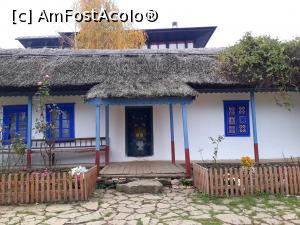 [P31] Muzeul Satului Bucuresti.Casa lipoveneasca din Jurilovca. » foto by Floria
 - 
<span class="allrVoted glyphicon glyphicon-heart hidden" id="av1218598"></span>
<a class="m-l-10 hidden" id="sv1218598" onclick="voting_Foto_DelVot(,1218598,8488)" role="button">șterge vot <span class="glyphicon glyphicon-remove"></span></a>
<a id="v91218598" class=" c-red"  onclick="voting_Foto_SetVot(1218598)" role="button"><span class="glyphicon glyphicon-heart-empty"></span> <b>LIKE</b> = Votează poza</a> <img class="hidden"  id="f1218598W9" src="/imagini/loader.gif" border="0" /><span class="AjErrMes hidden" id="e1218598ErM"></span>