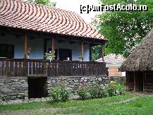 [P04] Bucuresti - Muzeul satulu - gospodarie din Dragus, jud.Brasov » foto by Diaura*
 - 
<span class="allrVoted glyphicon glyphicon-heart hidden" id="av321753"></span>
<a class="m-l-10 hidden" id="sv321753" onclick="voting_Foto_DelVot(,321753,8488)" role="button">șterge vot <span class="glyphicon glyphicon-remove"></span></a>
<a id="v9321753" class=" c-red"  onclick="voting_Foto_SetVot(321753)" role="button"><span class="glyphicon glyphicon-heart-empty"></span> <b>LIKE</b> = Votează poza</a> <img class="hidden"  id="f321753W9" src="/imagini/loader.gif" border="0" /><span class="AjErrMes hidden" id="e321753ErM"></span>