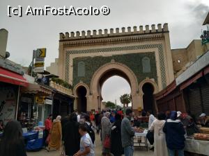 [P27] Fatadele sunt acoperite cu placi de ceramica in motive geometrice, fata exterioara fiind colorata predominant in culoarea orasului Fes, albastru cobalt, iar cea din interior, verde, culoarea islamului. » foto by geani anto
 - 
<span class="allrVoted glyphicon glyphicon-heart hidden" id="av1302763"></span>
<a class="m-l-10 hidden" id="sv1302763" onclick="voting_Foto_DelVot(,1302763,8506)" role="button">șterge vot <span class="glyphicon glyphicon-remove"></span></a>
<a id="v91302763" class=" c-red"  onclick="voting_Foto_SetVot(1302763)" role="button"><span class="glyphicon glyphicon-heart-empty"></span> <b>LIKE</b> = Votează poza</a> <img class="hidden"  id="f1302763W9" src="/imagini/loader.gif" border="0" /><span class="AjErrMes hidden" id="e1302763ErM"></span>