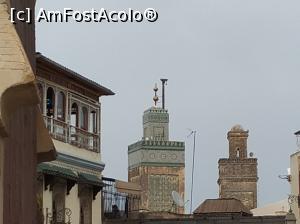[P28] Prin arcada centrala a portii, care e si cea ma mare, se zaresc siluetele celor doua minarete apartinand Madrasei Bou Inania si Moscheii Sidi Lazzaz. » foto by geani anto
 - 
<span class="allrVoted glyphicon glyphicon-heart hidden" id="av1302764"></span>
<a class="m-l-10 hidden" id="sv1302764" onclick="voting_Foto_DelVot(,1302764,8506)" role="button">șterge vot <span class="glyphicon glyphicon-remove"></span></a>
<a id="v91302764" class=" c-red"  onclick="voting_Foto_SetVot(1302764)" role="button"><span class="glyphicon glyphicon-heart-empty"></span> <b>LIKE</b> = Votează poza</a> <img class="hidden"  id="f1302764W9" src="/imagini/loader.gif" border="0" /><span class="AjErrMes hidden" id="e1302764ErM"></span>