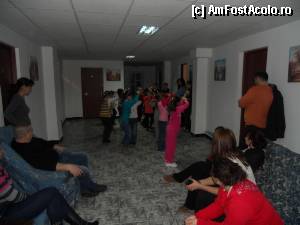 [P16] Ultima repetiție, la etajul 2 al hostelului » foto by pepsi70ro
 - 
<span class="allrVoted glyphicon glyphicon-heart hidden" id="av403042"></span>
<a class="m-l-10 hidden" id="sv403042" onclick="voting_Foto_DelVot(,403042,8540)" role="button">șterge vot <span class="glyphicon glyphicon-remove"></span></a>
<a id="v9403042" class=" c-red"  onclick="voting_Foto_SetVot(403042)" role="button"><span class="glyphicon glyphicon-heart-empty"></span> <b>LIKE</b> = Votează poza</a> <img class="hidden"  id="f403042W9" src="/imagini/loader.gif" border="0" /><span class="AjErrMes hidden" id="e403042ErM"></span>