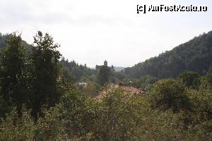 [P05] Castelul Bran - asa cum se vede din camera 7 » foto by cris_kiri
 - 
<span class="allrVoted glyphicon glyphicon-heart hidden" id="av363883"></span>
<a class="m-l-10 hidden" id="sv363883" onclick="voting_Foto_DelVot(,363883,8556)" role="button">șterge vot <span class="glyphicon glyphicon-remove"></span></a>
<a id="v9363883" class=" c-red"  onclick="voting_Foto_SetVot(363883)" role="button"><span class="glyphicon glyphicon-heart-empty"></span> <b>LIKE</b> = Votează poza</a> <img class="hidden"  id="f363883W9" src="/imagini/loader.gif" border="0" /><span class="AjErrMes hidden" id="e363883ErM"></span>