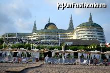 [P13] Hotelul, vazut dispre plaja » foto by CARMEN ANA
 - 
<span class="allrVoted glyphicon glyphicon-heart hidden" id="av466565"></span>
<a class="m-l-10 hidden" id="sv466565" onclick="voting_Foto_DelVot(,466565,8572)" role="button">șterge vot <span class="glyphicon glyphicon-remove"></span></a>
<a id="v9466565" class=" c-red"  onclick="voting_Foto_SetVot(466565)" role="button"><span class="glyphicon glyphicon-heart-empty"></span> <b>LIKE</b> = Votează poza</a> <img class="hidden"  id="f466565W9" src="/imagini/loader.gif" border="0" /><span class="AjErrMes hidden" id="e466565ErM"></span>