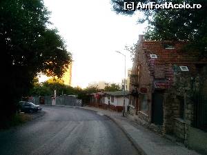 [P15] Un drum comercial ce coboara de la hotel la plaje, altadata plin de viata, acum, pustiu » foto by dorgo
 - 
<span class="allrVoted glyphicon glyphicon-heart hidden" id="av626292"></span>
<a class="m-l-10 hidden" id="sv626292" onclick="voting_Foto_DelVot(,626292,8580)" role="button">șterge vot <span class="glyphicon glyphicon-remove"></span></a>
<a id="v9626292" class=" c-red"  onclick="voting_Foto_SetVot(626292)" role="button"><span class="glyphicon glyphicon-heart-empty"></span> <b>LIKE</b> = Votează poza</a> <img class="hidden"  id="f626292W9" src="/imagini/loader.gif" border="0" /><span class="AjErrMes hidden" id="e626292ErM"></span>