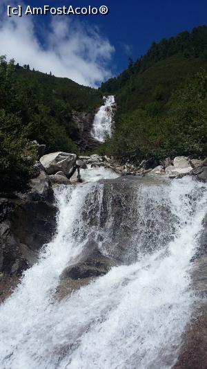 [P23] O cascadă în Zillertal, Tirol, Austria.  » foto by traian.leuca †
 - 
<span class="allrVoted glyphicon glyphicon-heart hidden" id="av901558"></span>
<a class="m-l-10 hidden" id="sv901558" onclick="voting_Foto_DelVot(,901558,8584)" role="button">șterge vot <span class="glyphicon glyphicon-remove"></span></a>
<a id="v9901558" class=" c-red"  onclick="voting_Foto_SetVot(901558)" role="button"><span class="glyphicon glyphicon-heart-empty"></span> <b>LIKE</b> = Votează poza</a> <img class="hidden"  id="f901558W9" src="/imagini/loader.gif" border="0" /><span class="AjErrMes hidden" id="e901558ErM"></span>