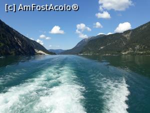 [P56] În viteză spre finalul excursiei cu vaporașul. Trebuie să prindem ultima mocăniță.  » foto by Aurici
 - 
<span class="allrVoted glyphicon glyphicon-heart hidden" id="av1039163"></span>
<a class="m-l-10 hidden" id="sv1039163" onclick="voting_Foto_DelVot(,1039163,8584)" role="button">șterge vot <span class="glyphicon glyphicon-remove"></span></a>
<a id="v91039163" class=" c-red"  onclick="voting_Foto_SetVot(1039163)" role="button"><span class="glyphicon glyphicon-heart-empty"></span> <b>LIKE</b> = Votează poza</a> <img class="hidden"  id="f1039163W9" src="/imagini/loader.gif" border="0" /><span class="AjErrMes hidden" id="e1039163ErM"></span>