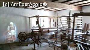 [P14] Muzeul Fermelor Tiroleze din Kramsach - filmulețe explicative aproape în fiecare casă.  » foto by Aurici
 - 
<span class="allrVoted glyphicon glyphicon-heart hidden" id="av1039869"></span>
<a class="m-l-10 hidden" id="sv1039869" onclick="voting_Foto_DelVot(,1039869,8584)" role="button">șterge vot <span class="glyphicon glyphicon-remove"></span></a>
<a id="v91039869" class=" c-red"  onclick="voting_Foto_SetVot(1039869)" role="button"><span class="glyphicon glyphicon-heart-empty"></span> <b>LIKE</b> = Votează poza</a> <img class="hidden"  id="f1039869W9" src="/imagini/loader.gif" border="0" /><span class="AjErrMes hidden" id="e1039869ErM"></span>