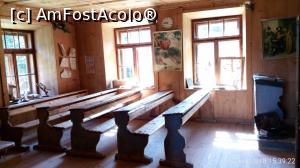 [P17] Muzeul Fermelor Tiroleze din Kramsach - școala.  » foto by Aurici
 - 
<span class="allrVoted glyphicon glyphicon-heart hidden" id="av1039872"></span>
<a class="m-l-10 hidden" id="sv1039872" onclick="voting_Foto_DelVot(,1039872,8584)" role="button">șterge vot <span class="glyphicon glyphicon-remove"></span></a>
<a id="v91039872" class=" c-red"  onclick="voting_Foto_SetVot(1039872)" role="button"><span class="glyphicon glyphicon-heart-empty"></span> <b>LIKE</b> = Votează poza</a> <img class="hidden"  id="f1039872W9" src="/imagini/loader.gif" border="0" /><span class="AjErrMes hidden" id="e1039872ErM"></span>