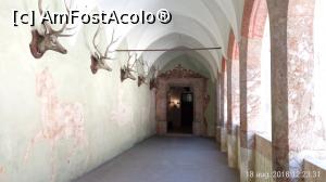 [P04] Castelul Tratzberg - holul de unde ne-am început vizita.  » foto by Aurici
 - 
<span class="allrVoted glyphicon glyphicon-heart hidden" id="av1039858"></span>
<a class="m-l-10 hidden" id="sv1039858" onclick="voting_Foto_DelVot(,1039858,8584)" role="button">șterge vot <span class="glyphicon glyphicon-remove"></span></a>
<a id="v91039858" class=" c-red"  onclick="voting_Foto_SetVot(1039858)" role="button"><span class="glyphicon glyphicon-heart-empty"></span> <b>LIKE</b> = Votează poza</a> <img class="hidden"  id="f1039858W9" src="/imagini/loader.gif" border="0" /><span class="AjErrMes hidden" id="e1039858ErM"></span>