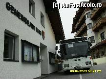 [P150] statia de autobuz din spatele gradinitei. » foto by adryana
 - 
<span class="allrVoted glyphicon glyphicon-heart hidden" id="av315167"></span>
<a class="m-l-10 hidden" id="sv315167" onclick="voting_Foto_DelVot(,315167,8584)" role="button">șterge vot <span class="glyphicon glyphicon-remove"></span></a>
<a id="v9315167" class=" c-red"  onclick="voting_Foto_SetVot(315167)" role="button"><span class="glyphicon glyphicon-heart-empty"></span> <b>LIKE</b> = Votează poza</a> <img class="hidden"  id="f315167W9" src="/imagini/loader.gif" border="0" /><span class="AjErrMes hidden" id="e315167ErM"></span>