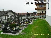 [P173] curtea bisericii din Hart im Zillertal, intr-o zi sfanta de Pasti. » foto by adryana
 - 
<span class="allrVoted glyphicon glyphicon-heart hidden" id="av315190"></span>
<a class="m-l-10 hidden" id="sv315190" onclick="voting_Foto_DelVot(,315190,8584)" role="button">șterge vot <span class="glyphicon glyphicon-remove"></span></a>
<a id="v9315190" class=" c-red"  onclick="voting_Foto_SetVot(315190)" role="button"><span class="glyphicon glyphicon-heart-empty"></span> <b>LIKE</b> = Votează poza</a> <img class="hidden"  id="f315190W9" src="/imagini/loader.gif" border="0" /><span class="AjErrMes hidden" id="e315190ErM"></span>