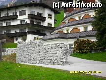 [P202] un gard la o casa din Hart im Zillertal. » foto by adryana
 - 
<span class="allrVoted glyphicon glyphicon-heart hidden" id="av315219"></span>
<a class="m-l-10 hidden" id="sv315219" onclick="voting_Foto_DelVot(,315219,8584)" role="button">șterge vot <span class="glyphicon glyphicon-remove"></span></a>
<a id="v9315219" class=" c-red"  onclick="voting_Foto_SetVot(315219)" role="button"><span class="glyphicon glyphicon-heart-empty"></span> <b>LIKE</b> = Votează poza</a> <img class="hidden"  id="f315219W9" src="/imagini/loader.gif" border="0" /><span class="AjErrMes hidden" id="e315219ErM"></span>
