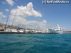 [P01] Portul din Trogir vazut din taxi-boat » foto by Marian Preda
 - 
<span class="allrVoted glyphicon glyphicon-heart hidden" id="av572532"></span>
<a class="m-l-10 hidden" id="sv572532" onclick="voting_Foto_DelVot(,572532,8631)" role="button">șterge vot <span class="glyphicon glyphicon-remove"></span></a>
<a id="v9572532" class=" c-red"  onclick="voting_Foto_SetVot(572532)" role="button"><span class="glyphicon glyphicon-heart-empty"></span> <b>LIKE</b> = Votează poza</a> <img class="hidden"  id="f572532W9" src="/imagini/loader.gif" border="0" /><span class="AjErrMes hidden" id="e572532ErM"></span>