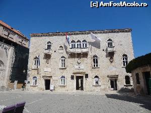 [P20] Palatul ducal » foto by Marian Preda
 - 
<span class="allrVoted glyphicon glyphicon-heart hidden" id="av572551"></span>
<a class="m-l-10 hidden" id="sv572551" onclick="voting_Foto_DelVot(,572551,8631)" role="button">șterge vot <span class="glyphicon glyphicon-remove"></span></a>
<a id="v9572551" class=" c-red"  onclick="voting_Foto_SetVot(572551)" role="button"><span class="glyphicon glyphicon-heart-empty"></span> <b>LIKE</b> = Votează poza</a> <img class="hidden"  id="f572551W9" src="/imagini/loader.gif" border="0" /><span class="AjErrMes hidden" id="e572551ErM"></span>