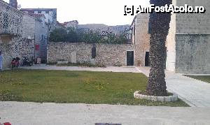 [P14] Statuia lui Augustin Kazotic, din oraşul Trogir, Croaţia.  » foto by traian.leuca †
 - 
<span class="allrVoted glyphicon glyphicon-heart hidden" id="av462954"></span>
<a class="m-l-10 hidden" id="sv462954" onclick="voting_Foto_DelVot(,462954,8631)" role="button">șterge vot <span class="glyphicon glyphicon-remove"></span></a>
<a id="v9462954" class=" c-red"  onclick="voting_Foto_SetVot(462954)" role="button"><span class="glyphicon glyphicon-heart-empty"></span> <b>LIKE</b> = Votează poza</a> <img class="hidden"  id="f462954W9" src="/imagini/loader.gif" border="0" /><span class="AjErrMes hidden" id="e462954ErM"></span>