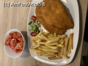 [P12] Trattoria Roma,fel doi » foto by AZE
 - 
<span class="allrVoted glyphicon glyphicon-heart hidden" id="av1402187"></span>
<a class="m-l-10 hidden" id="sv1402187" onclick="voting_Foto_DelVot(,1402187,8643)" role="button">șterge vot <span class="glyphicon glyphicon-remove"></span></a>
<a id="v91402187" class=" c-red"  onclick="voting_Foto_SetVot(1402187)" role="button"><span class="glyphicon glyphicon-heart-empty"></span> <b>LIKE</b> = Votează poza</a> <img class="hidden"  id="f1402187W9" src="/imagini/loader.gif" border="0" /><span class="AjErrMes hidden" id="e1402187ErM"></span>