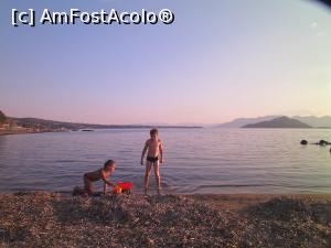 [P19] Plaja Marathonas, după-amiaza târziu » foto by crismis
 - 
<span class="allrVoted glyphicon glyphicon-heart hidden" id="av807304"></span>
<a class="m-l-10 hidden" id="sv807304" onclick="voting_Foto_DelVot(,807304,8651)" role="button">șterge vot <span class="glyphicon glyphicon-remove"></span></a>
<a id="v9807304" class=" c-red"  onclick="voting_Foto_SetVot(807304)" role="button"><span class="glyphicon glyphicon-heart-empty"></span> <b>LIKE</b> = Votează poza</a> <img class="hidden"  id="f807304W9" src="/imagini/loader.gif" border="0" /><span class="AjErrMes hidden" id="e807304ErM"></span>