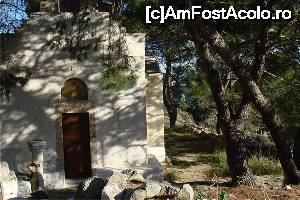 [P29] Aegina, Paleachora - un deal distanță de Mânăstirea Sf. Nectarios, capelă din „orașul vechi” fost capitala insulei » foto by Dan-Ioan
 - 
<span class="allrVoted glyphicon glyphicon-heart hidden" id="av695984"></span>
<a class="m-l-10 hidden" id="sv695984" onclick="voting_Foto_DelVot(,695984,8651)" role="button">șterge vot <span class="glyphicon glyphicon-remove"></span></a>
<a id="v9695984" class=" c-red"  onclick="voting_Foto_SetVot(695984)" role="button"><span class="glyphicon glyphicon-heart-empty"></span> <b>LIKE</b> = Votează poza</a> <img class="hidden"  id="f695984W9" src="/imagini/loader.gif" border="0" /><span class="AjErrMes hidden" id="e695984ErM"></span>