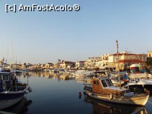 [P01] Portul din Aegina Town » foto by irinad
 - 
<span class="allrVoted glyphicon glyphicon-heart hidden" id="av1063899"></span>
<a class="m-l-10 hidden" id="sv1063899" onclick="voting_Foto_DelVot(,1063899,8651)" role="button">șterge vot <span class="glyphicon glyphicon-remove"></span></a>
<a id="v91063899" class=" c-red"  onclick="voting_Foto_SetVot(1063899)" role="button"><span class="glyphicon glyphicon-heart-empty"></span> <b>LIKE</b> = Votează poza</a> <img class="hidden"  id="f1063899W9" src="/imagini/loader.gif" border="0" /><span class="AjErrMes hidden" id="e1063899ErM"></span>