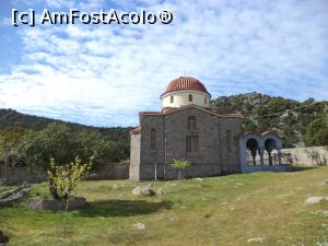 [P01] Un paraclis mic din curtea manastirii » foto by ojitos
 - 
<span class="allrVoted glyphicon glyphicon-heart hidden" id="av784727"></span>
<a class="m-l-10 hidden" id="sv784727" onclick="voting_Foto_DelVot(,784727,8651)" role="button">șterge vot <span class="glyphicon glyphicon-remove"></span></a>
<a id="v9784727" class=" c-red"  onclick="voting_Foto_SetVot(784727)" role="button"><span class="glyphicon glyphicon-heart-empty"></span> <b>LIKE</b> = Votează poza</a> <img class="hidden"  id="f784727W9" src="/imagini/loader.gif" border="0" /><span class="AjErrMes hidden" id="e784727ErM"></span>
