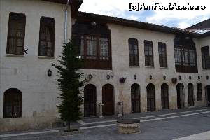[P28] Conacul unde am parcat... Gaziantep » foto by TraianS
 - 
<span class="allrVoted glyphicon glyphicon-heart hidden" id="av614725"></span>
<a class="m-l-10 hidden" id="sv614725" onclick="voting_Foto_DelVot(,614725,8659)" role="button">șterge vot <span class="glyphicon glyphicon-remove"></span></a>
<a id="v9614725" class=" c-red"  onclick="voting_Foto_SetVot(614725)" role="button"><span class="glyphicon glyphicon-heart-empty"></span> <b>LIKE</b> = Votează poza</a> <img class="hidden"  id="f614725W9" src="/imagini/loader.gif" border="0" /><span class="AjErrMes hidden" id="e614725ErM"></span>