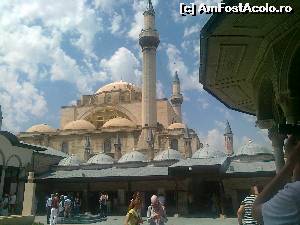 [P04] Konya - Selimiye Camii vazuta dinspre mausoleul Mevlana » foto by calator2000
 - 
<span class="allrVoted glyphicon glyphicon-heart hidden" id="av660881"></span>
<a class="m-l-10 hidden" id="sv660881" onclick="voting_Foto_DelVot(,660881,8659)" role="button">șterge vot <span class="glyphicon glyphicon-remove"></span></a>
<a id="v9660881" class=" c-red"  onclick="voting_Foto_SetVot(660881)" role="button"><span class="glyphicon glyphicon-heart-empty"></span> <b>LIKE</b> = Votează poza</a> <img class="hidden"  id="f660881W9" src="/imagini/loader.gif" border="0" /><span class="AjErrMes hidden" id="e660881ErM"></span>