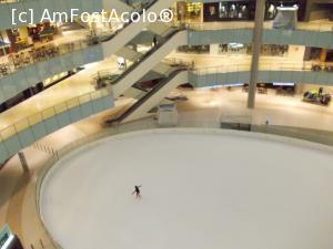 [P06] in mijlocul mall-ului un patinoar cu gheata adevarata » foto by Pami*
 - 
<span class="allrVoted glyphicon glyphicon-heart hidden" id="av709021"></span>
<a class="m-l-10 hidden" id="sv709021" onclick="voting_Foto_DelVot(,709021,8702)" role="button">șterge vot <span class="glyphicon glyphicon-remove"></span></a>
<a id="v9709021" class=" c-red"  onclick="voting_Foto_SetVot(709021)" role="button"><span class="glyphicon glyphicon-heart-empty"></span> <b>LIKE</b> = Votează poza</a> <img class="hidden"  id="f709021W9" src="/imagini/loader.gif" border="0" /><span class="AjErrMes hidden" id="e709021ErM"></span>