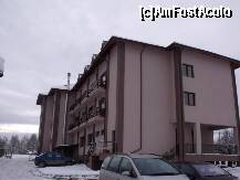 [P13] Hotelul si parcarea din spate » foto by monicutza
 - 
<span class="allrVoted glyphicon glyphicon-heart hidden" id="av192768"></span>
<a class="m-l-10 hidden" id="sv192768" onclick="voting_Foto_DelVot(,192768,8723)" role="button">șterge vot <span class="glyphicon glyphicon-remove"></span></a>
<a id="v9192768" class=" c-red"  onclick="voting_Foto_SetVot(192768)" role="button"><span class="glyphicon glyphicon-heart-empty"></span> <b>LIKE</b> = Votează poza</a> <img class="hidden"  id="f192768W9" src="/imagini/loader.gif" border="0" /><span class="AjErrMes hidden" id="e192768ErM"></span>