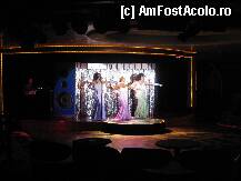 [P14] Spectacol de cabaret. » foto by viviv
 - 
<span class="allrVoted glyphicon glyphicon-heart hidden" id="av194569"></span>
<a class="m-l-10 hidden" id="sv194569" onclick="voting_Foto_DelVot(,194569,8768)" role="button">șterge vot <span class="glyphicon glyphicon-remove"></span></a>
<a id="v9194569" class=" c-red"  onclick="voting_Foto_SetVot(194569)" role="button"><span class="glyphicon glyphicon-heart-empty"></span> <b>LIKE</b> = Votează poza</a> <img class="hidden"  id="f194569W9" src="/imagini/loader.gif" border="0" /><span class="AjErrMes hidden" id="e194569ErM"></span>