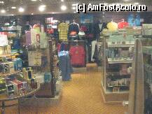 [P07] Duty free. » foto by viviv
 - 
<span class="allrVoted glyphicon glyphicon-heart hidden" id="av194552"></span>
<a class="m-l-10 hidden" id="sv194552" onclick="voting_Foto_DelVot(,194552,8768)" role="button">șterge vot <span class="glyphicon glyphicon-remove"></span></a>
<a id="v9194552" class=" c-red"  onclick="voting_Foto_SetVot(194552)" role="button"><span class="glyphicon glyphicon-heart-empty"></span> <b>LIKE</b> = Votează poza</a> <img class="hidden"  id="f194552W9" src="/imagini/loader.gif" border="0" /><span class="AjErrMes hidden" id="e194552ErM"></span>