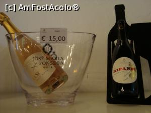 [P15] Jose Maria Fonseca - oferte pentru toate buzunarele » foto by mireille
 - 
<span class="allrVoted glyphicon glyphicon-heart hidden" id="av925782"></span>
<a class="m-l-10 hidden" id="sv925782" onclick="voting_Foto_DelVot(,925782,8769)" role="button">șterge vot <span class="glyphicon glyphicon-remove"></span></a>
<a id="v9925782" class=" c-red"  onclick="voting_Foto_SetVot(925782)" role="button"><span class="glyphicon glyphicon-heart-empty"></span> <b>LIKE</b> = Votează poza</a> <img class="hidden"  id="f925782W9" src="/imagini/loader.gif" border="0" /><span class="AjErrMes hidden" id="e925782ErM"></span>