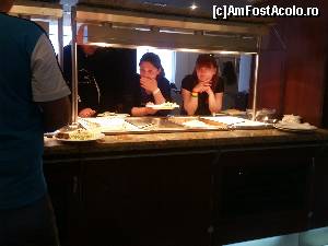 [P02] Oameni dezamagiti in asteptarea tavilor cu mancare proasta la Doubletree by Hilton in restaurant de Paste pe data de 12.04.2015!!!  » foto by columnatv
 - 
<span class="allrVoted glyphicon glyphicon-heart hidden" id="av608500"></span>
<a class="m-l-10 hidden" id="sv608500" onclick="voting_Foto_DelVot(,608500,8778)" role="button">șterge vot <span class="glyphicon glyphicon-remove"></span></a>
<a id="v9608500" class=" c-red"  onclick="voting_Foto_SetVot(608500)" role="button"><span class="glyphicon glyphicon-heart-empty"></span> <b>LIKE</b> = Votează poza</a> <img class="hidden"  id="f608500W9" src="/imagini/loader.gif" border="0" /><span class="AjErrMes hidden" id="e608500ErM"></span>