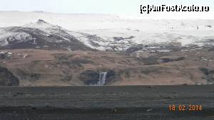 [P05] Cascada Skogafoss si ghetarul Eyjafjallayokull. » foto by Millana
 - 
<span class="allrVoted glyphicon glyphicon-heart hidden" id="av505333"></span>
<a class="m-l-10 hidden" id="sv505333" onclick="voting_Foto_DelVot(,505333,8786)" role="button">șterge vot <span class="glyphicon glyphicon-remove"></span></a>
<a id="v9505333" class=" c-red"  onclick="voting_Foto_SetVot(505333)" role="button"><span class="glyphicon glyphicon-heart-empty"></span> <b>LIKE</b> = Votează poza</a> <img class="hidden"  id="f505333W9" src="/imagini/loader.gif" border="0" /><span class="AjErrMes hidden" id="e505333ErM"></span>