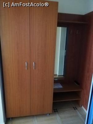 [P04] Iata mobilierul din hol » foto by VioLor
 - 
<span class="allrVoted glyphicon glyphicon-heart hidden" id="av1084248"></span>
<a class="m-l-10 hidden" id="sv1084248" onclick="voting_Foto_DelVot(,1084248,8789)" role="button">șterge vot <span class="glyphicon glyphicon-remove"></span></a>
<a id="v91084248" class=" c-red"  onclick="voting_Foto_SetVot(1084248)" role="button"><span class="glyphicon glyphicon-heart-empty"></span> <b>LIKE</b> = Votează poza</a> <img class="hidden"  id="f1084248W9" src="/imagini/loader.gif" border="0" /><span class="AjErrMes hidden" id="e1084248ErM"></span>