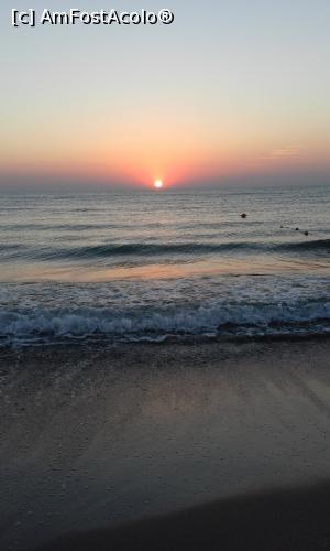 [P03] Rasarit - Plaja 'La Steaguri' » foto by H0r4c3
 - 
<span class="allrVoted glyphicon glyphicon-heart hidden" id="av899722"></span>
<a class="m-l-10 hidden" id="sv899722" onclick="voting_Foto_DelVot(,899722,8789)" role="button">șterge vot <span class="glyphicon glyphicon-remove"></span></a>
<a id="v9899722" class=" c-red"  onclick="voting_Foto_SetVot(899722)" role="button"><span class="glyphicon glyphicon-heart-empty"></span> <b>LIKE</b> = Votează poza</a> <img class="hidden"  id="f899722W9" src="/imagini/loader.gif" border="0" /><span class="AjErrMes hidden" id="e899722ErM"></span>