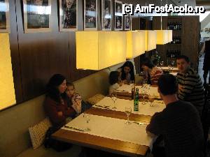 [P09] restaurant » foto by bullterier
 - 
<span class="allrVoted glyphicon glyphicon-heart hidden" id="av409803"></span>
<a class="m-l-10 hidden" id="sv409803" onclick="voting_Foto_DelVot(,409803,8823)" role="button">șterge vot <span class="glyphicon glyphicon-remove"></span></a>
<a id="v9409803" class=" c-red"  onclick="voting_Foto_SetVot(409803)" role="button"><span class="glyphicon glyphicon-heart-empty"></span> <b>LIKE</b> = Votează poza</a> <img class="hidden"  id="f409803W9" src="/imagini/loader.gif" border="0" /><span class="AjErrMes hidden" id="e409803ErM"></span>