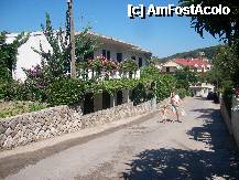 [P12] Doru si Andreea vin de la plaja pe stradutele inguste din Jelsa. » foto by velker tiberiu
 - 
<span class="allrVoted glyphicon glyphicon-heart hidden" id="av197835"></span>
<a class="m-l-10 hidden" id="sv197835" onclick="voting_Foto_DelVot(,197835,8824)" role="button">șterge vot <span class="glyphicon glyphicon-remove"></span></a>
<a id="v9197835" class=" c-red"  onclick="voting_Foto_SetVot(197835)" role="button"><span class="glyphicon glyphicon-heart-empty"></span> <b>LIKE</b> = Votează poza</a> <img class="hidden"  id="f197835W9" src="/imagini/loader.gif" border="0" /><span class="AjErrMes hidden" id="e197835ErM"></span>