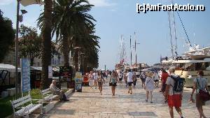 [P27] In portul din Hvar. Astemtap barca spre insula Palmizana.  » foto by nakamura
 - 
<span class="allrVoted glyphicon glyphicon-heart hidden" id="av647066"></span>
<a class="m-l-10 hidden" id="sv647066" onclick="voting_Foto_DelVot(,647066,8824)" role="button">șterge vot <span class="glyphicon glyphicon-remove"></span></a>
<a id="v9647066" class=" c-red"  onclick="voting_Foto_SetVot(647066)" role="button"><span class="glyphicon glyphicon-heart-empty"></span> <b>LIKE</b> = Votează poza</a> <img class="hidden"  id="f647066W9" src="/imagini/loader.gif" border="0" /><span class="AjErrMes hidden" id="e647066ErM"></span>
