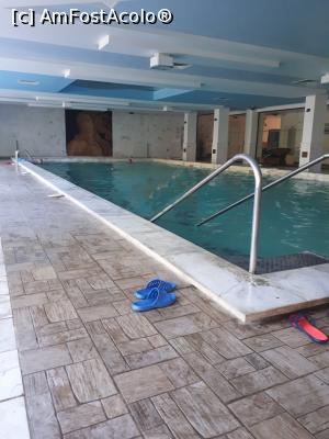 [P10] piscina interioara cu apa termala » foto by Viodi
 - 
<span class="allrVoted glyphicon glyphicon-heart hidden" id="av1002097"></span>
<a class="m-l-10 hidden" id="sv1002097" onclick="voting_Foto_DelVot(,1002097,8830)" role="button">șterge vot <span class="glyphicon glyphicon-remove"></span></a>
<a id="v91002097" class=" c-red"  onclick="voting_Foto_SetVot(1002097)" role="button"><span class="glyphicon glyphicon-heart-empty"></span> <b>LIKE</b> = Votează poza</a> <img class="hidden"  id="f1002097W9" src="/imagini/loader.gif" border="0" /><span class="AjErrMes hidden" id="e1002097ErM"></span>