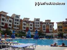 [P19] Piscina mare » foto by Muffin2009*
 - 
<span class="allrVoted glyphicon glyphicon-heart hidden" id="av346930"></span>
<a class="m-l-10 hidden" id="sv346930" onclick="voting_Foto_DelVot(,346930,8847)" role="button">șterge vot <span class="glyphicon glyphicon-remove"></span></a>
<a id="v9346930" class=" c-red"  onclick="voting_Foto_SetVot(346930)" role="button"><span class="glyphicon glyphicon-heart-empty"></span> <b>LIKE</b> = Votează poza</a> <img class="hidden"  id="f346930W9" src="/imagini/loader.gif" border="0" /><span class="AjErrMes hidden" id="e346930ErM"></span>