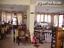 [P13] Sala de mese şi livingul - Hotel Hera, Skala Potamia » foto by krondia*
 - 
<span class="allrVoted glyphicon glyphicon-heart hidden" id="av205716"></span>
<a class="m-l-10 hidden" id="sv205716" onclick="voting_Foto_DelVot(,205716,8864)" role="button">șterge vot <span class="glyphicon glyphicon-remove"></span></a>
<a id="v9205716" class=" c-red"  onclick="voting_Foto_SetVot(205716)" role="button"><span class="glyphicon glyphicon-heart-empty"></span> <b>LIKE</b> = Votează poza</a> <img class="hidden"  id="f205716W9" src="/imagini/loader.gif" border="0" /><span class="AjErrMes hidden" id="e205716ErM"></span>
