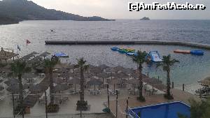 [P01] Marea vazuta de pe terasa de la piscina » foto by getaradulescu
 - 
<span class="allrVoted glyphicon glyphicon-heart hidden" id="av628137"></span>
<a class="m-l-10 hidden" id="sv628137" onclick="voting_Foto_DelVot(,628137,8879)" role="button">șterge vot <span class="glyphicon glyphicon-remove"></span></a>
<a id="v9628137" class=" c-red"  onclick="voting_Foto_SetVot(628137)" role="button"><span class="glyphicon glyphicon-heart-empty"></span> <b>LIKE</b> = Votează poza</a> <img class="hidden"  id="f628137W9" src="/imagini/loader.gif" border="0" /><span class="AjErrMes hidden" id="e628137ErM"></span>