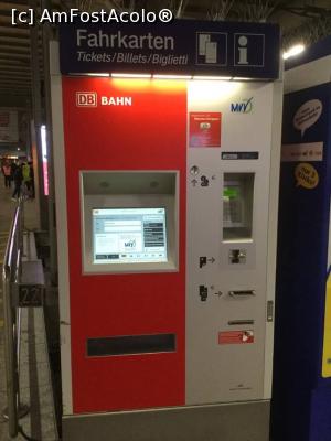 [P02] Un alt tip de automat de unde puteti lua Bayern-Ticket (are si limba engleza) » foto by mishu
 - 
<span class="allrVoted glyphicon glyphicon-heart hidden" id="av1170694"></span>
<a class="m-l-10 hidden" id="sv1170694" onclick="voting_Foto_DelVot(,1170694,8893)" role="button">șterge vot <span class="glyphicon glyphicon-remove"></span></a>
<a id="v91170694" class=" c-red"  onclick="voting_Foto_SetVot(1170694)" role="button"><span class="glyphicon glyphicon-heart-empty"></span> <b>LIKE</b> = Votează poza</a> <img class="hidden"  id="f1170694W9" src="/imagini/loader.gif" border="0" /><span class="AjErrMes hidden" id="e1170694ErM"></span>