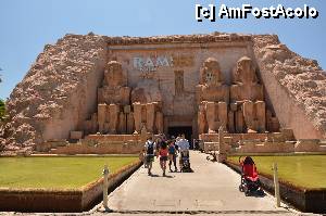 [P11] Gardaland, Ramses » foto by unq
 - 
<span class="allrVoted glyphicon glyphicon-heart hidden" id="av470790"></span>
<a class="m-l-10 hidden" id="sv470790" onclick="voting_Foto_DelVot(,470790,8903)" role="button">șterge vot <span class="glyphicon glyphicon-remove"></span></a>
<a id="v9470790" class=" c-red"  onclick="voting_Foto_SetVot(470790)" role="button"><span class="glyphicon glyphicon-heart-empty"></span> <b>LIKE</b> = Votează poza</a> <img class="hidden"  id="f470790W9" src="/imagini/loader.gif" border="0" /><span class="AjErrMes hidden" id="e470790ErM"></span>