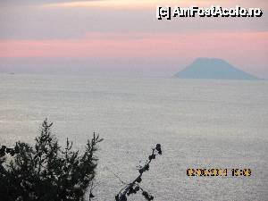 [P15] cerul de pe coasta Viola si insula Volcano.  » foto by adri-nico
 - 
<span class="allrVoted glyphicon glyphicon-heart hidden" id="av514984"></span>
<a class="m-l-10 hidden" id="sv514984" onclick="voting_Foto_DelVot(,514984,8924)" role="button">șterge vot <span class="glyphicon glyphicon-remove"></span></a>
<a id="v9514984" class=" c-red"  onclick="voting_Foto_SetVot(514984)" role="button"><span class="glyphicon glyphicon-heart-empty"></span> <b>LIKE</b> = Votează poza</a> <img class="hidden"  id="f514984W9" src="/imagini/loader.gif" border="0" /><span class="AjErrMes hidden" id="e514984ErM"></span>