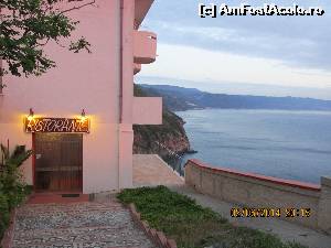[P03] intrarea in restaurantul de pe buza prapastiei » foto by adri-nico
 - 
<span class="allrVoted glyphicon glyphicon-heart hidden" id="av620861"></span>
<a class="m-l-10 hidden" id="sv620861" onclick="voting_Foto_DelVot(,620861,8924)" role="button">șterge vot <span class="glyphicon glyphicon-remove"></span></a>
<a id="v9620861" class=" c-red"  onclick="voting_Foto_SetVot(620861)" role="button"><span class="glyphicon glyphicon-heart-empty"></span> <b>LIKE</b> = Votează poza</a> <img class="hidden"  id="f620861W9" src="/imagini/loader.gif" border="0" /><span class="AjErrMes hidden" id="e620861ErM"></span>