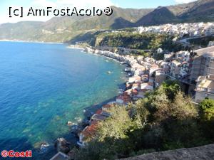 [P20] Vedere spre nord din Castello di Scilla » foto by Costi
 - 
<span class="allrVoted glyphicon glyphicon-heart hidden" id="av850101"></span>
<a class="m-l-10 hidden" id="sv850101" onclick="voting_Foto_DelVot(,850101,8924)" role="button">șterge vot <span class="glyphicon glyphicon-remove"></span></a>
<a id="v9850101" class=" c-red"  onclick="voting_Foto_SetVot(850101)" role="button"><span class="glyphicon glyphicon-heart-empty"></span> <b>LIKE</b> = Votează poza</a> <img class="hidden"  id="f850101W9" src="/imagini/loader.gif" border="0" /><span class="AjErrMes hidden" id="e850101ErM"></span>