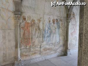 [P15] Zürich - Biserica Fraumünster, picturi murale.  » foto by iulianic
 - 
<span class="allrVoted glyphicon glyphicon-heart hidden" id="av417843"></span>
<a class="m-l-10 hidden" id="sv417843" onclick="voting_Foto_DelVot(,417843,8927)" role="button">șterge vot <span class="glyphicon glyphicon-remove"></span></a>
<a id="v9417843" class=" c-red"  onclick="voting_Foto_SetVot(417843)" role="button"><span class="glyphicon glyphicon-heart-empty"></span> <b>LIKE</b> = Votează poza</a> <img class="hidden"  id="f417843W9" src="/imagini/loader.gif" border="0" /><span class="AjErrMes hidden" id="e417843ErM"></span>